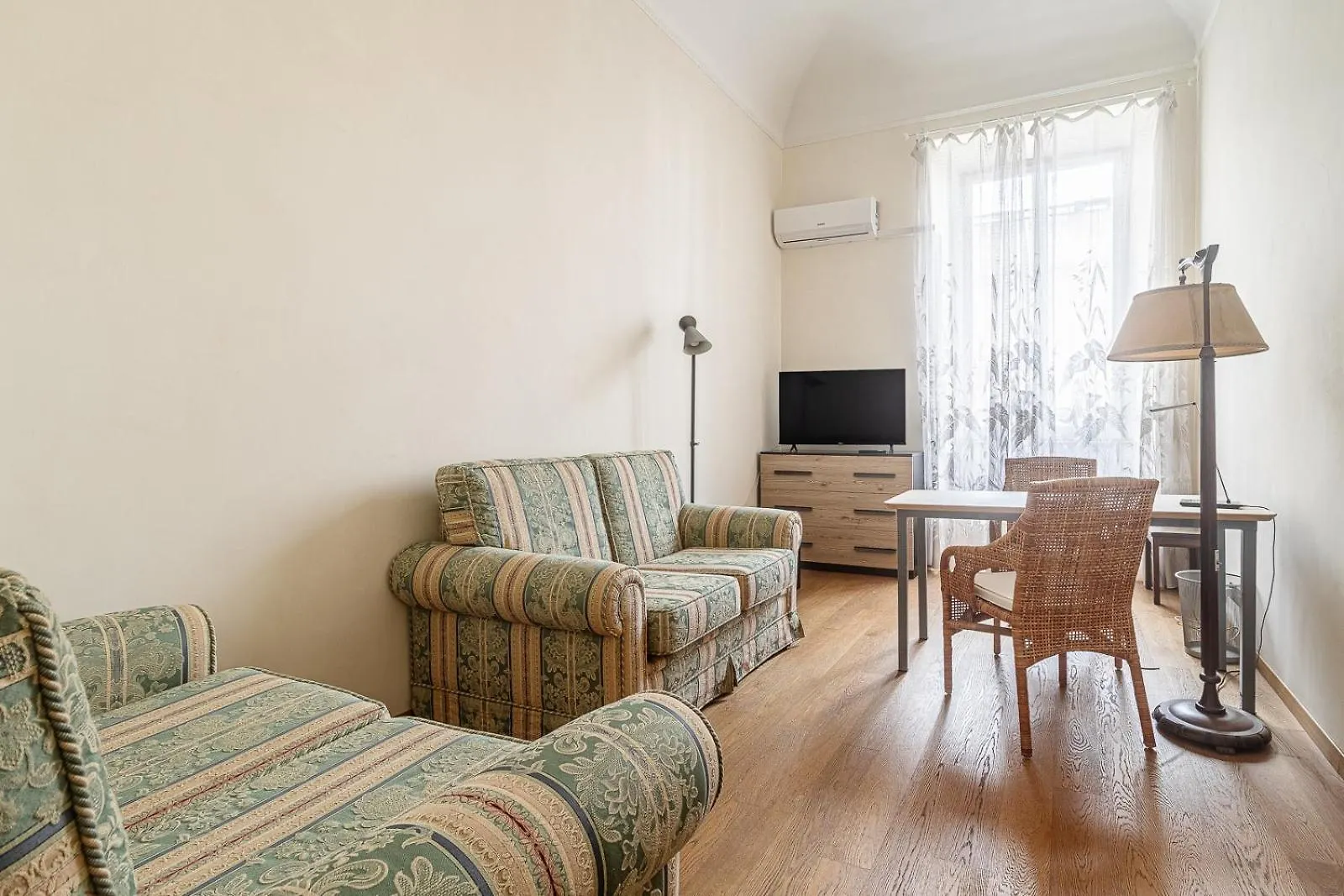 Porta Pia * * * * * - Luxury Flat Apartment Rome Italy